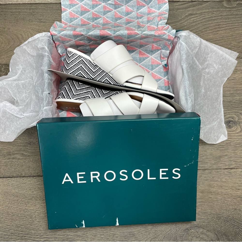 AEROSOLES women’s leather sandals, white wedge sandals NIB - Picture 2 of 13